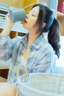 亢奋第一季打扑克视频